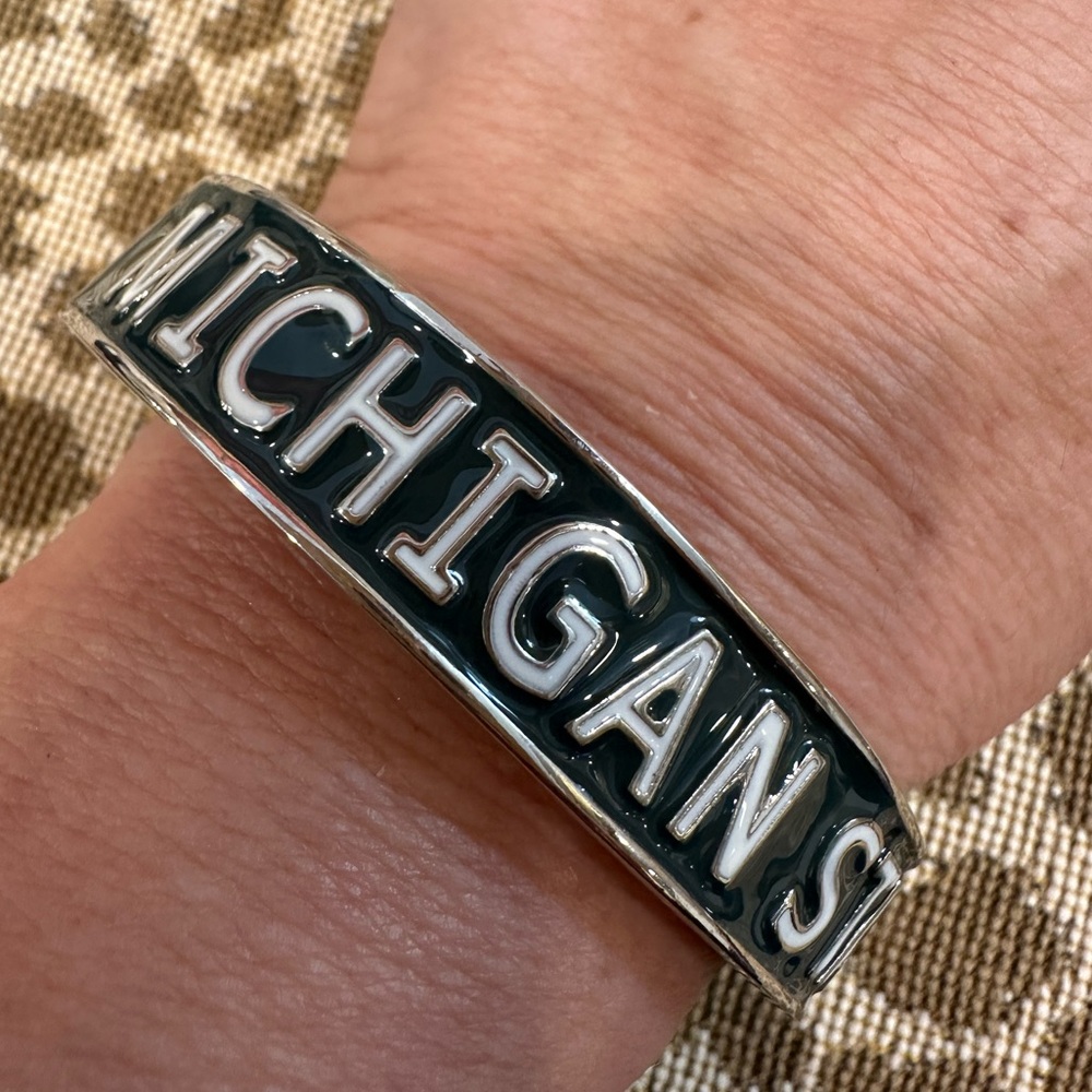 New MICHIGAN STATE Signed Logo Bangle Clamper Bracelet by Emerson Street